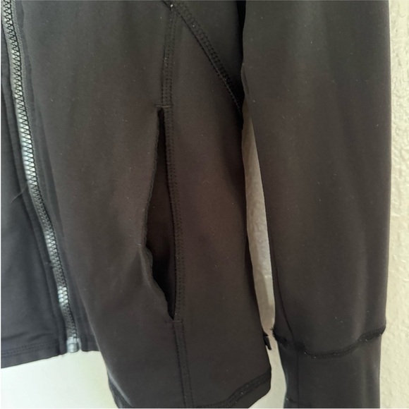 Marika Fitted Zip Up Athletic Jacket Black Size Medium - Picture 5 of 8